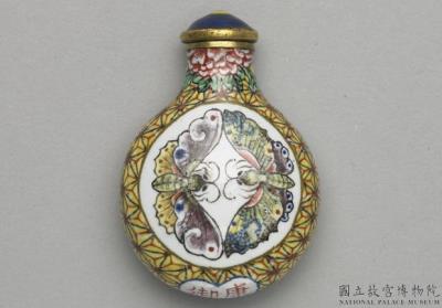 图片[2]-Copper-body painted enamel snuff bottle with a dual-butterfly design, Kangxi reign (1662-1722), Qing dynasty-China Archive